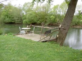 Chez Didier Emplacements tentes et Camping cars, campsite in Saint Pavace