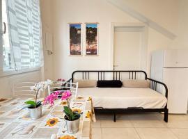 8 Lofts - Apartments - 1