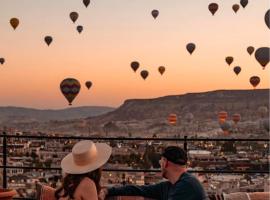 マキャン ケーブ ホテル