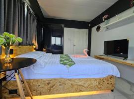 Irich Residence Theparak S407 Bts-Chang Erawan 2kms, penginapan layan diri di Ban Khlong Hua Sakae