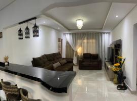 Junior'house, hotel in Foz do Iguaçu