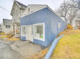Walkable, Low-Key Waterville Studio with Parking!