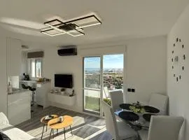 Apartamento Florkin vacacional acogedor recién reformado con vistas al mar