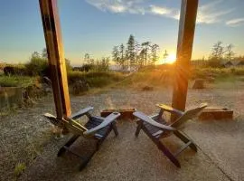 Big Beach Escape - Ucluelet - Sleeps 6 - Pet Friendly