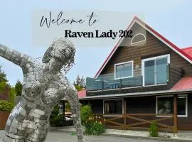Raven Lady #202- Ucluelet, Sleeps 4, Pet Friendly