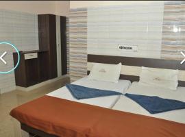 Hotel mim Grand, hotel en Kumbakonam
