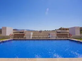 Apartamento a Estrenar Piscina y Parking Gratis