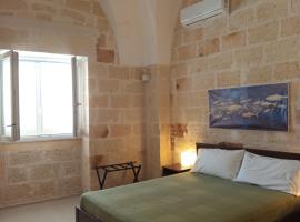 Casa Ninì, hotel v destinácii Maruggio
