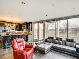 Road America Retreat Modern Villa with Garage!