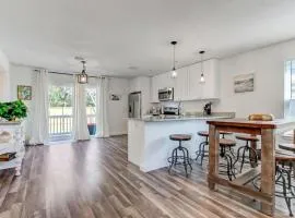 Heated pool Sunshine Way Steps to Sand 1 Pet