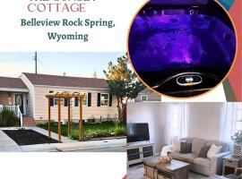 The Sunset Cottage - Wyoming, hotel v destinaci Rock Springs