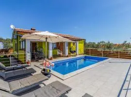 2 Bedroom Nice Home In Krnica