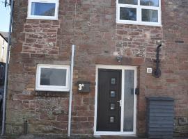 Milo's place is a home from home, hotel di Egremont