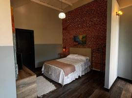 Departamento divino a media cuadra del Faro de la Costanera, plážový hotel v destinaci Vuelta del Paraguayo