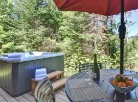 Family friends lake access & hot tub