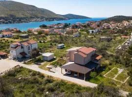 Apartments with parking space Grebastica, Sibenik - 24046