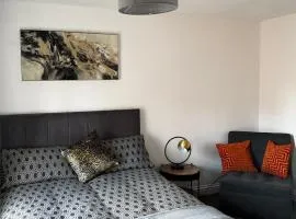 City Link Apartments Perfect Stay for Concert Goers, Football Fans and Contractors, Closer to Liverpool City Centre, Everton, Liverpool Grounds
