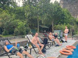 Tam Coc Cat Luong Homestay、ニンビンのホテル