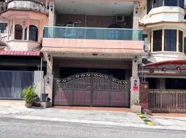 Menglembu Hill Home Stay