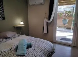 Chambre terrasse et parking privés 400 m du marché VALLON