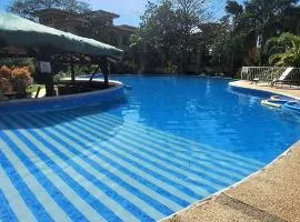 Apartment 2 bedrooms and 3 pools near to Tamarindo Beach