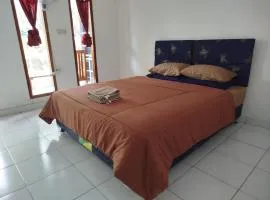 Tatasya homestay