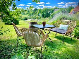 Relais Golf et Champagne, hotel v destinaci Villers-Agron-Aiguizy