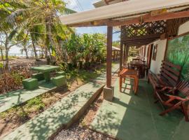 Cabinas Balcon del Mar Tortuguero, ξενοδοχείο σε Tortuguero