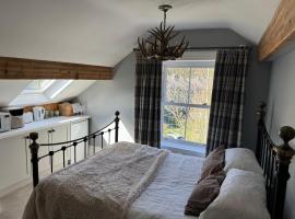 Chalfont - Nicker Brow garden view, ξενοδοχείο σε Dobcross