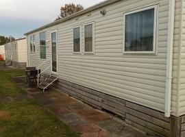 3 bed 2 bath Static on parkdean morecambe, hotel u gradu Morkem
