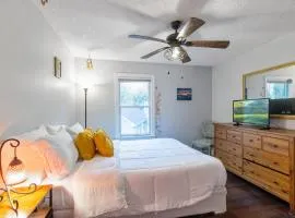 Pet-Friendly Beach Getaway, Relax by the Bay!