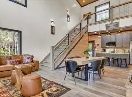 Seven Bears in the Woods -Modern-Luxury-Cabin--Hot Tub-Game Room