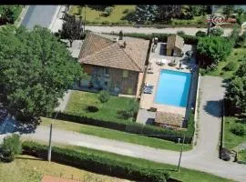 Sul lago Appartamenti Casa Del Lago con Piscina Acqua Salata