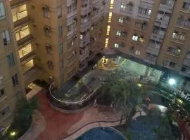 Marquinton Condo by Ashti