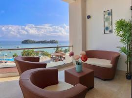 Stunning Bay View Condo, Pool, apartmán v rezidenci v destinaci Santa Bárbara de Samaná