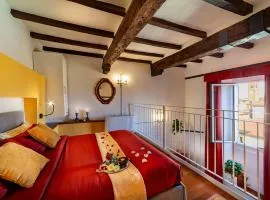 House of Lovers - Magnificent View in the Heart of Bologna
