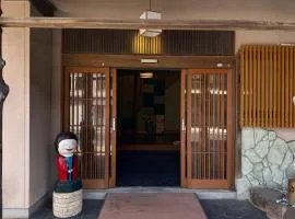 鶴屋旅館