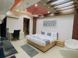Royal Palace 1 BHK - Kitchen, Balcony, lift, Gym,