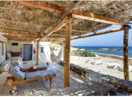 The Mykonian Beachfront Estate, hotel a Fokos Beach