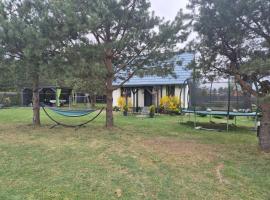 Domek Konrad - balia ogrodowa dodatkowo płatna, hotel v destinaci Kościerzyna