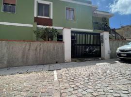 Casa Vacanze al muro di cinta Carloforte, ξενοδοχείο σε Carloforte