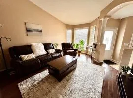 Saskatoon Lashyn Cove Homestay