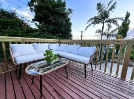 3BR Luxe Home - New Reno - Large Parking & AC - CBD 12 KMs & AP 17KMs Away