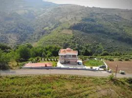 Öztürk Farm House