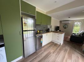 Blackbird Cottage Pet Friendly Tiny Home