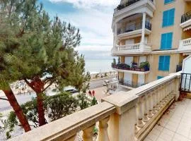 Spacieux 3P en centre-ville avec terrasse vue mer à Menton - FR-1-196-379