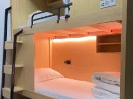 Hola Backpacker Hostel