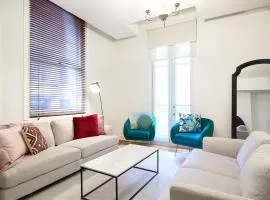 Little Collins Central Hideaway - Duplex Penthouse