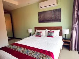 1 bedroom Naiharn Beach Condo