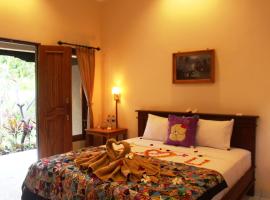 Pande Guest House, hotel cerca de Pulaki Temple, Pemuteran